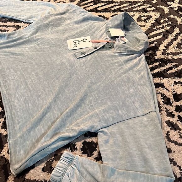 NWT Belle Du Jour Crop Collared Top - Picture 2 of 6